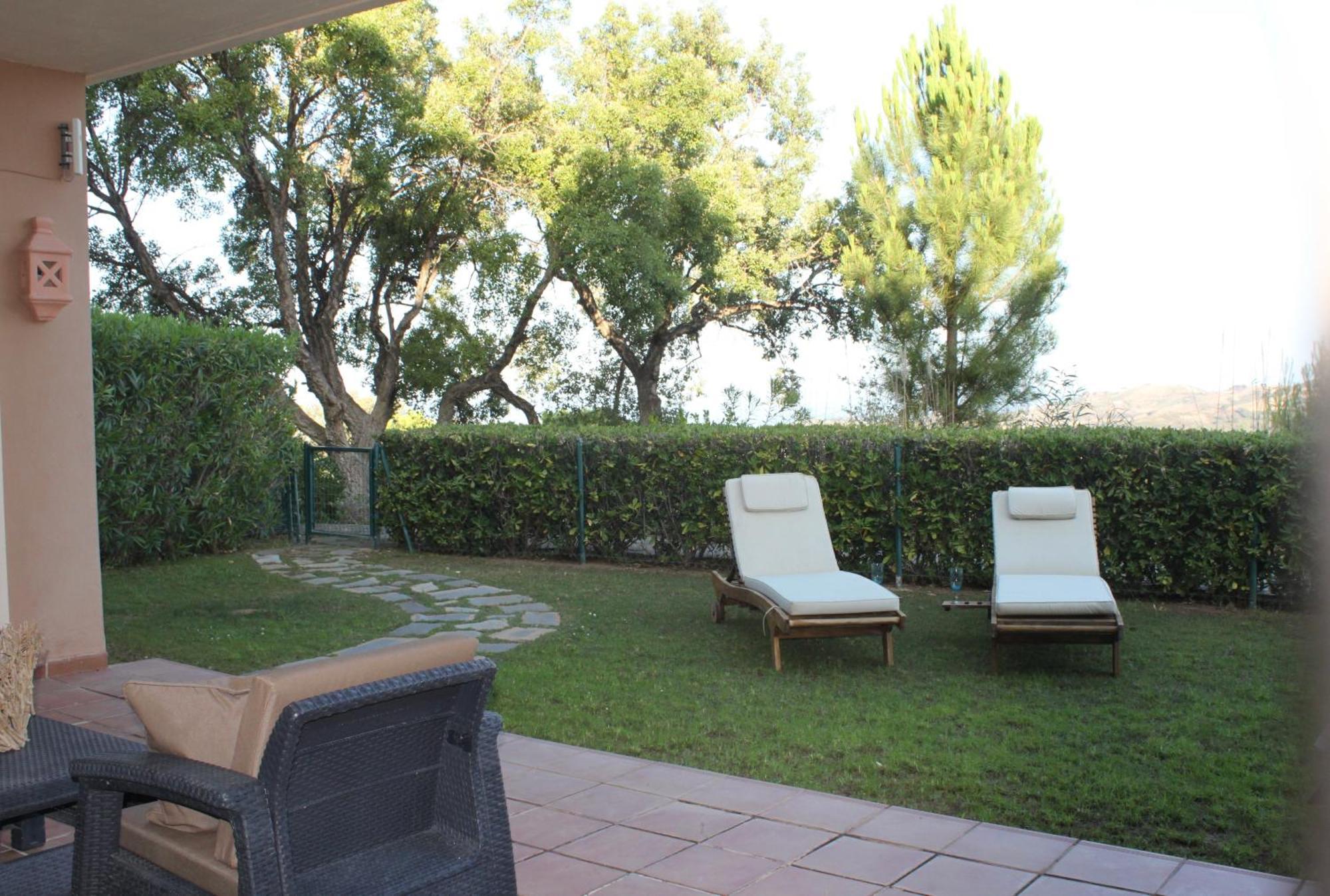 Elegant And Spacious Garden Apartment With Beautiful Views Ojen Exterior photo