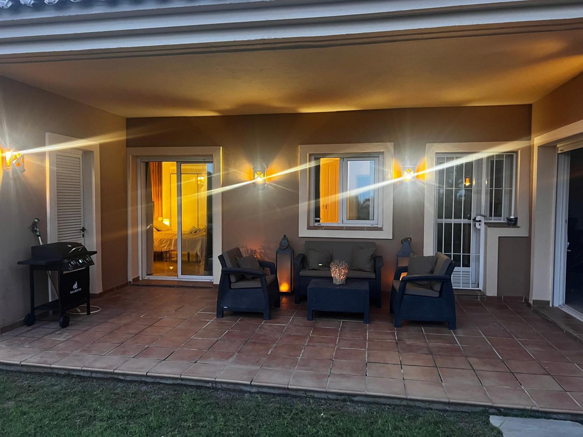 Elegant And Spacious Garden Apartment With Beautiful Views Ojen Exterior photo